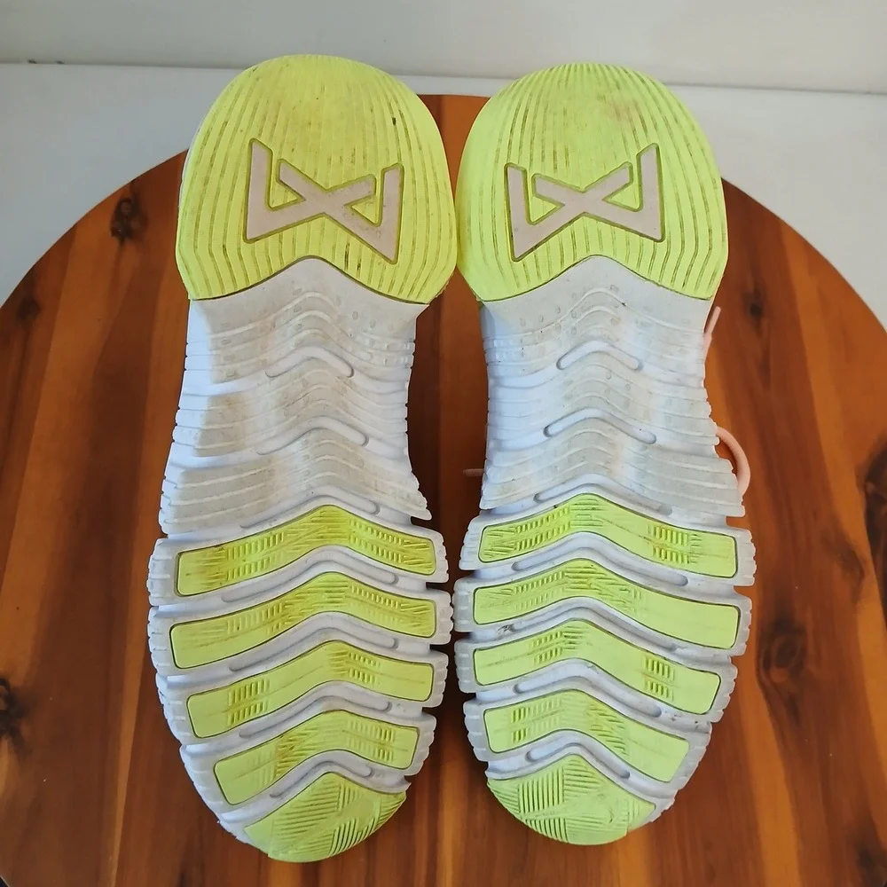 Nike Free Metcon 4 Womens 7.5 Peach Cream Volt Training Shoes CZ0596-800
